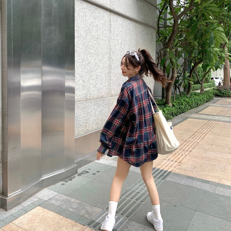 Áo sơ mi SUXI caro tay dài dáng rộng màu đỏ rượu thời trang cho nam và nữ