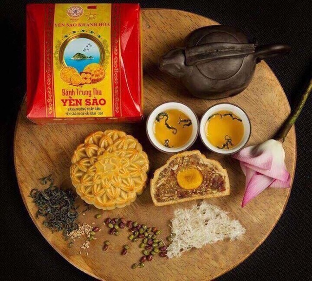 Bánh trung thu yến sào khánh hoà cao cấp