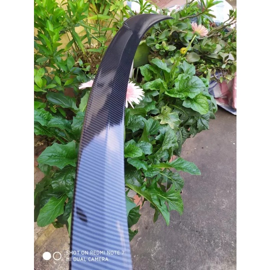 Đuôi gió, đuôi cá liền cốp sơn cacbon Kia Cerato 2019- 2020 Chất liệu Nhựa ABS vân cacbon cao cấp