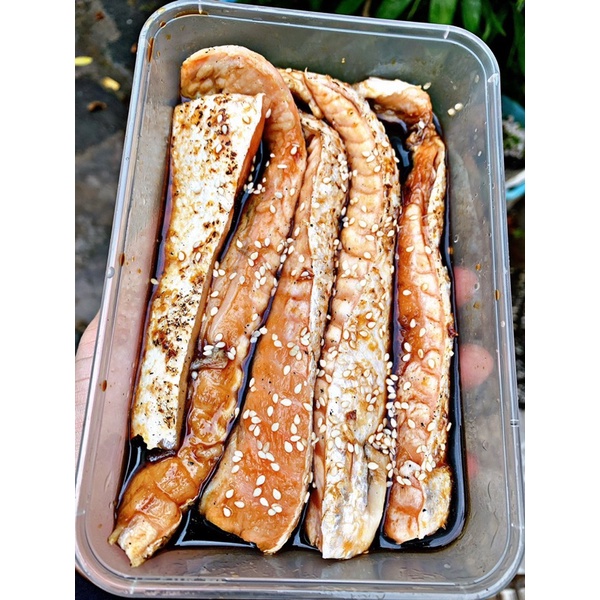 LƯỜN CÁ HỒI ƯỚP SỐT KABAYAKI {Takifood-550gr} | BigBuy360 - bigbuy360.vn