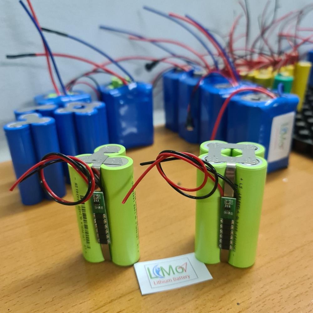 Khối pin 1S 3.7V. Pin MỚI, dung lượng cao  - Xả 20A dùng cho loa đài, đèn, quạt, sạc dự phòng 18650 pin máy khoan - LIMO
