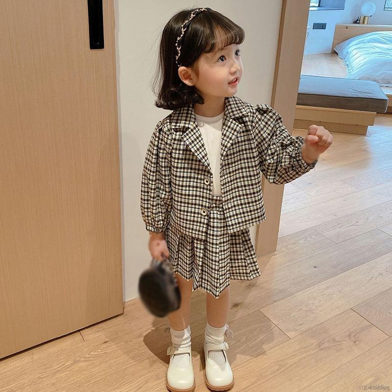 Set áo khoác + chân váy xếp ly đáng yêu dành cho bé gái