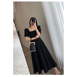 Đầm cổ vuông dáng xoè