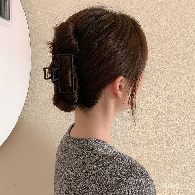 Kẹp tóc màu đen thời trang retro cá tính