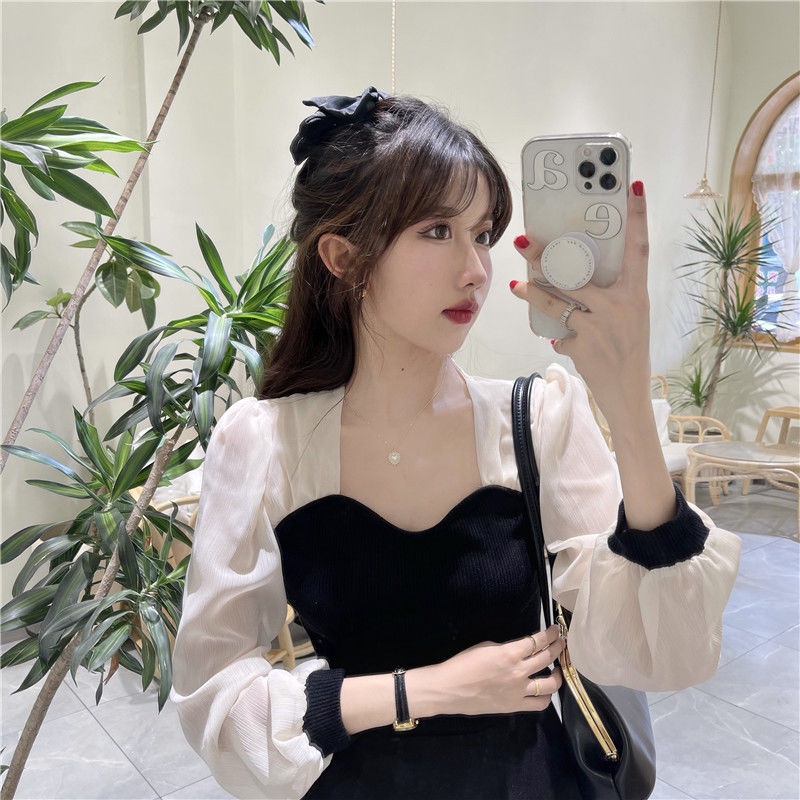 Áo sơ mi cổ vuông màu đen phong cách Pháp thời trang xuân thu cho nữ 2021