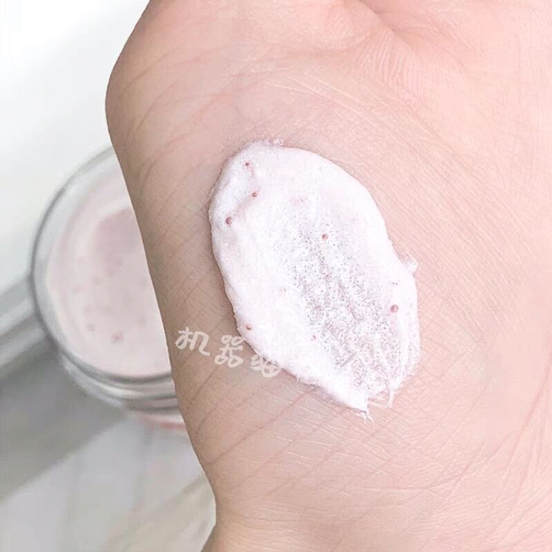 Kem tẩy tế bào chết Dove 50g nội địa Trung