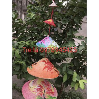 Dây nón lá vẽ tranh trang trí