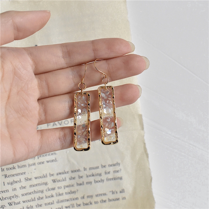 Hoa tai kim loại dáng dài thiết kế hình chữ nhật phối đá lấp lánh