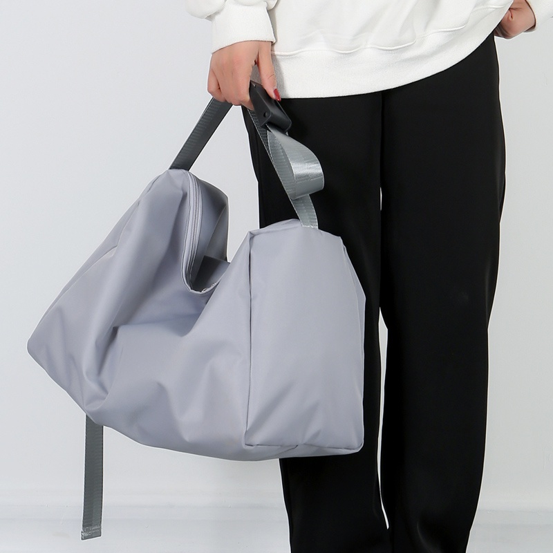 Túi IELGY đeo vai thể thao kích thước lớn dành cho nữ