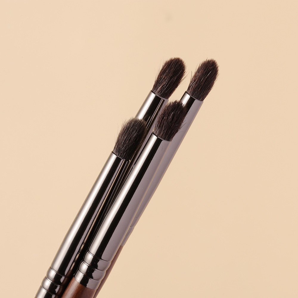 Set 2 cọ trang điểm mắt mini OVW XQ1923