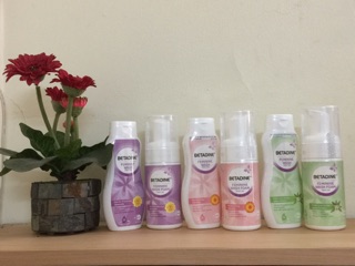 combo Betadine dung dịch vệ sinh phụ nữ