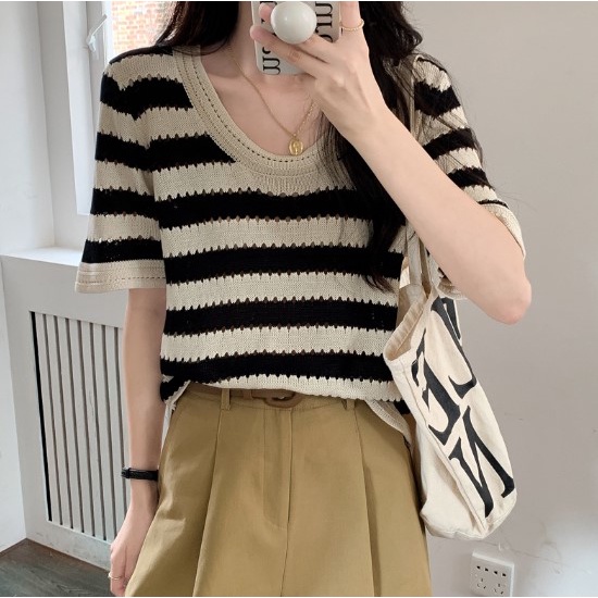 Áo Len Croptop Mongtoghi Dệt Kim Dáng Rộng A8404 Áo Dài Tay Họa Tiết Kẻ Sọc Ngang Thời Trang Mới Nhất Cho Nữ