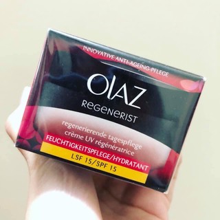 Kem dưỡng da ban ngày Olaz