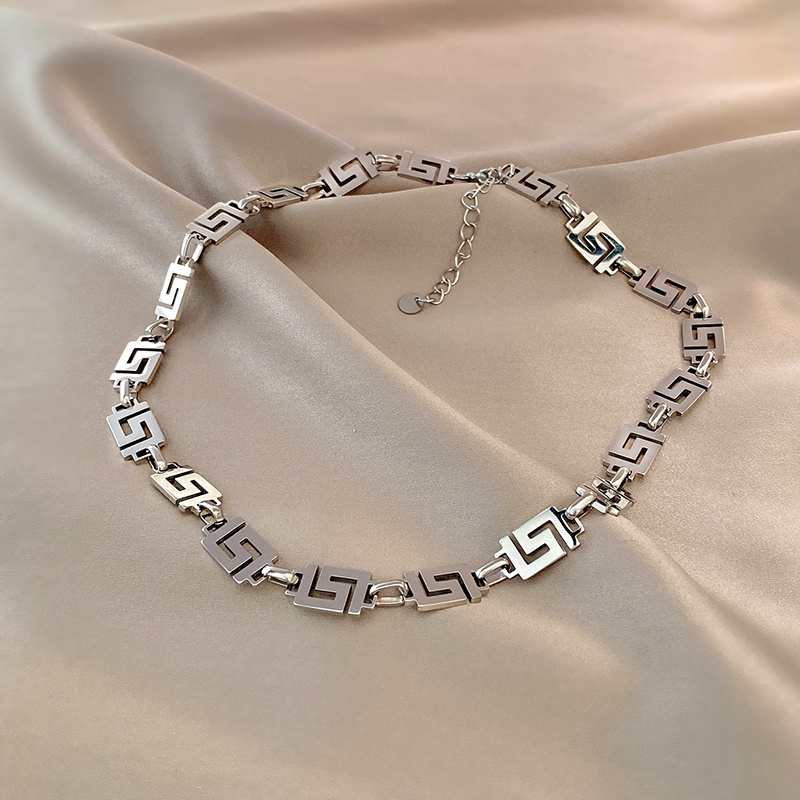 Dây chuyền mặt vuông dáng ngắn phong cách hip hop 19A1383