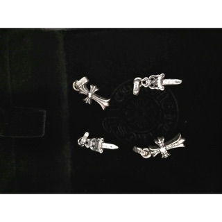Dây chuyền bạc chrome hearts