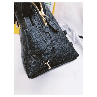 44.Balo LV MoonBackpack Black