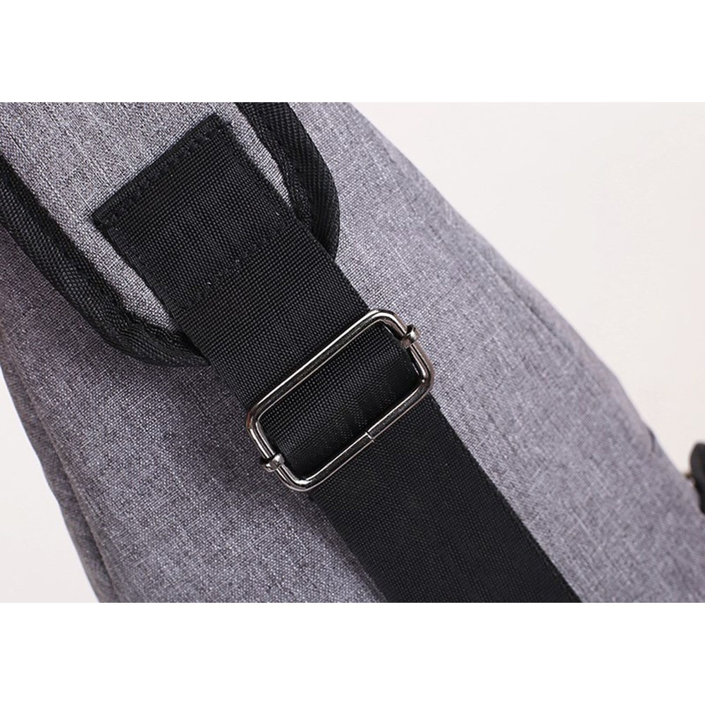 Túi vải đeo ngực nam kèm dây cắm USB | BigBuy360 - bigbuy360.vn