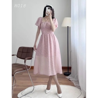 Đầm tay bồng nhún ngực voan hoa nổi