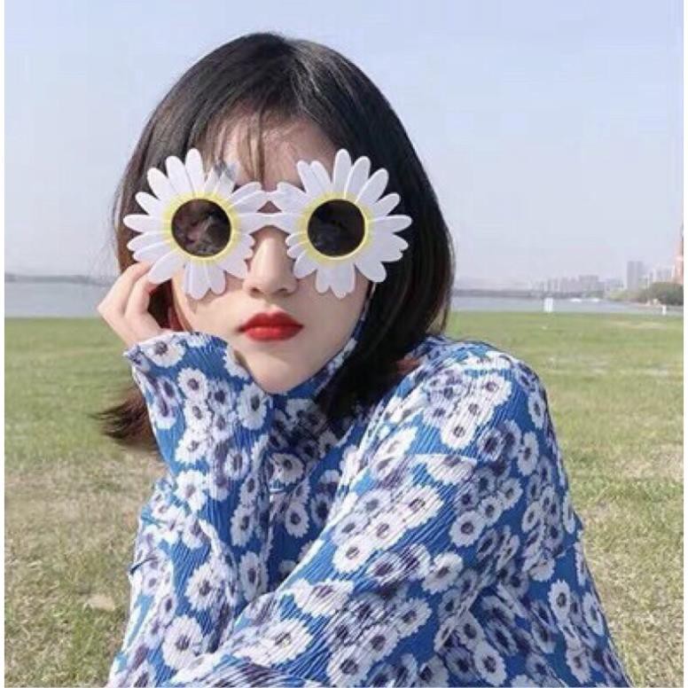 Kính Hoạ Tiết Chữ HAPPY BIRTHDAY Dễ Thương
