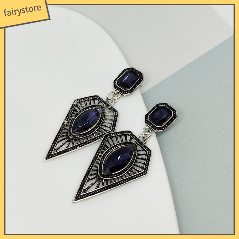 Đôi hoa tai dáng dài thiết kế hình học đính đá cổ điển