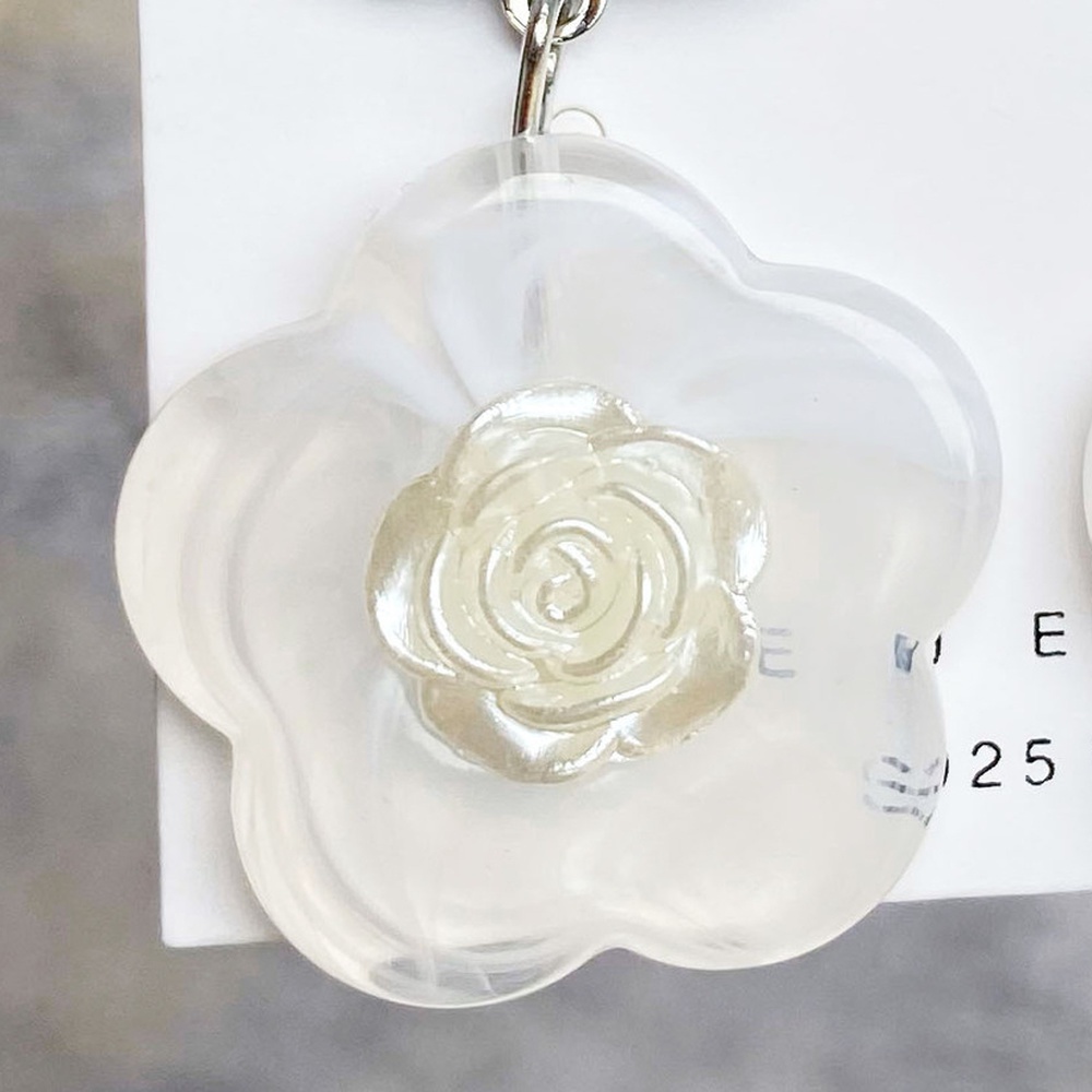 Khuyên Tai Hình Bông Hoa Màu Xanh Dương Xinh Xắn