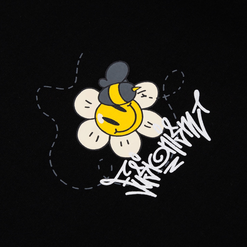 Áo thun in hình Bee Flies Fusionism - Màu Đen - Unisex - Form Oversize
