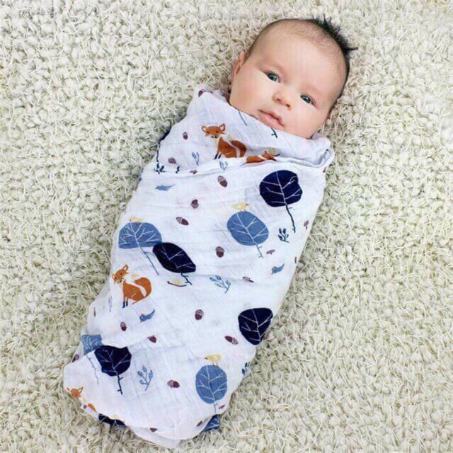 Khăn tắm aden cotton KT 120x120 dùng cho bé sơ sinh.