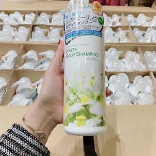 SỮA TẮM MANIS WHITE BODY SHAMPOO