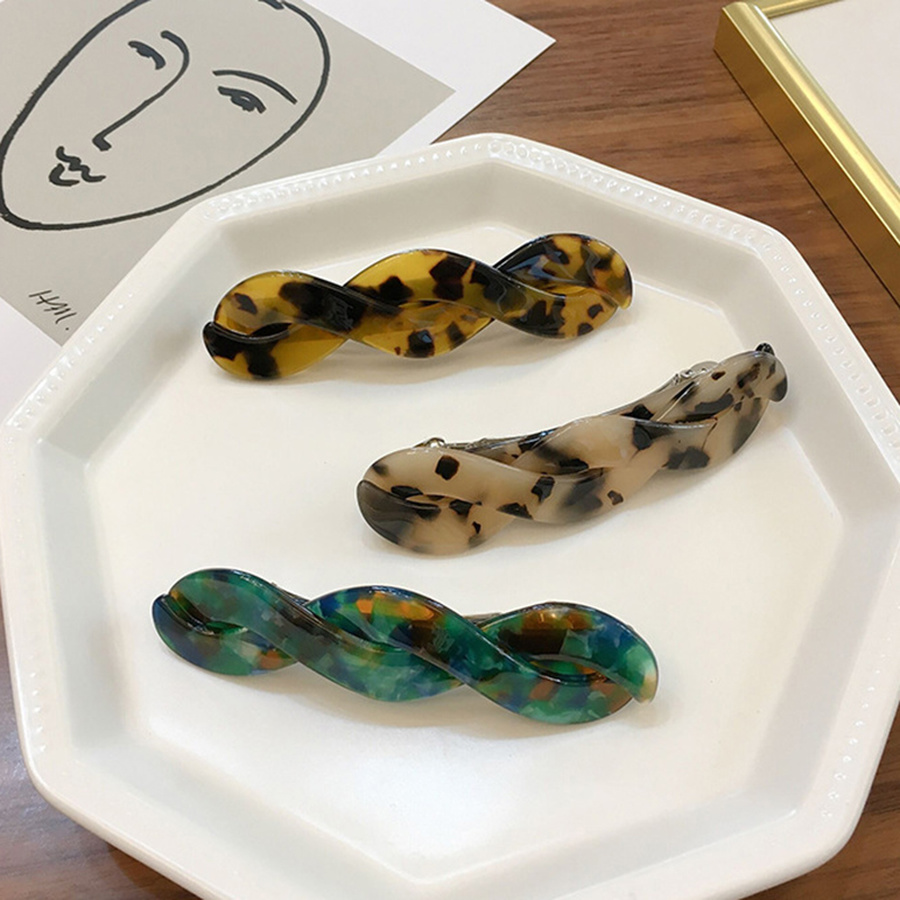 Kẹp tóc thiết kế hợp thời trang trẻ trung cho nữ