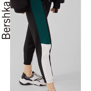 Quần bershka size s