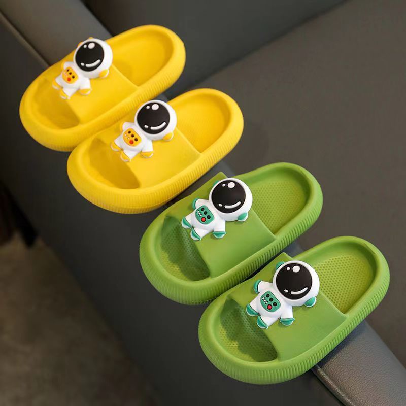 Dép Đi Trong Nhà Tắm Đế Dày Họa Tiết Hoạt Hình Phong Cách Mùa Hè Mới Cho Bé