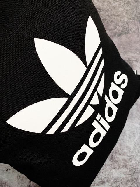 Túi xách adidas