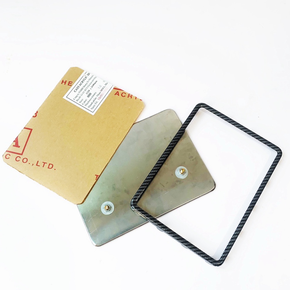 Khung Viền Biển Vân Carbon Bền Màu Cho Xe Máy Có Sẵn Mica Bảo Vệ