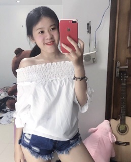 Áo trễ vai nhún vai