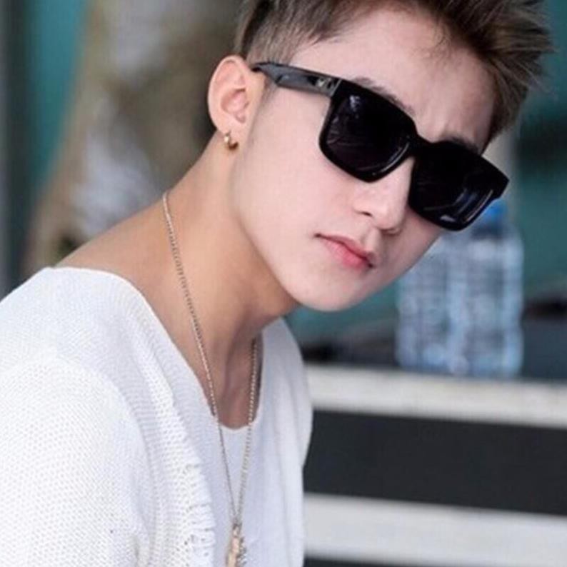 Kính GM bản to, kính râm unisex hot trend, kính mắt nam nữ gọng chữ V | BigBuy360 - bigbuy360.vn