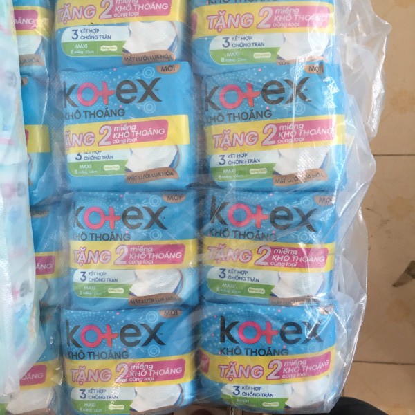 8 gói Băng vệ sinh Kotex dày không cánh tặng