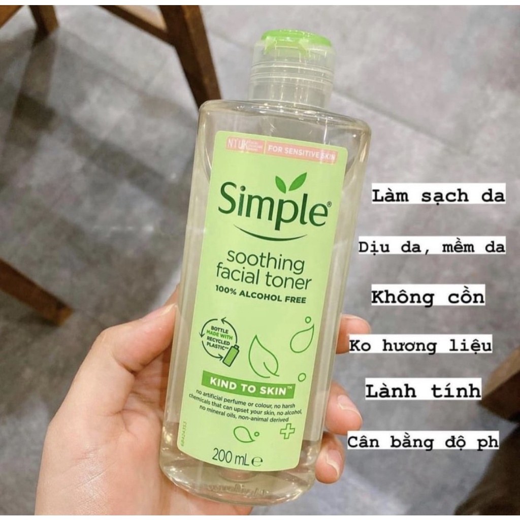 Bộ dưỡng da trọn gói dịu nhẹ Simple (Tẩy trang + Sữa rửa mặt + Toner + Sữa dưỡng) Tặng kèm bông tẩy trang