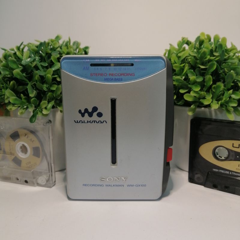 Máy nghe nhạc cầm tay mini chạy băng tape Sony Walkman GX-100 có radio chinh hãng