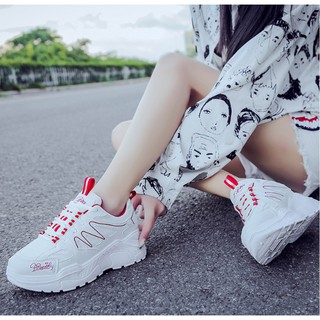 Giày sneaker nữ độn đế đẹp vạch sóng hapu
