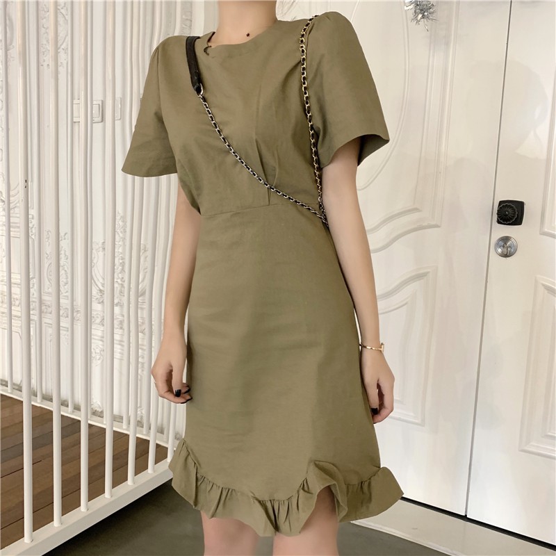 Đầm ngắn tay màu trơn đơn giản thiết kế lưng cao phong cách Hàn Quốc cho nữ | BigBuy360 - bigbuy360.vn
