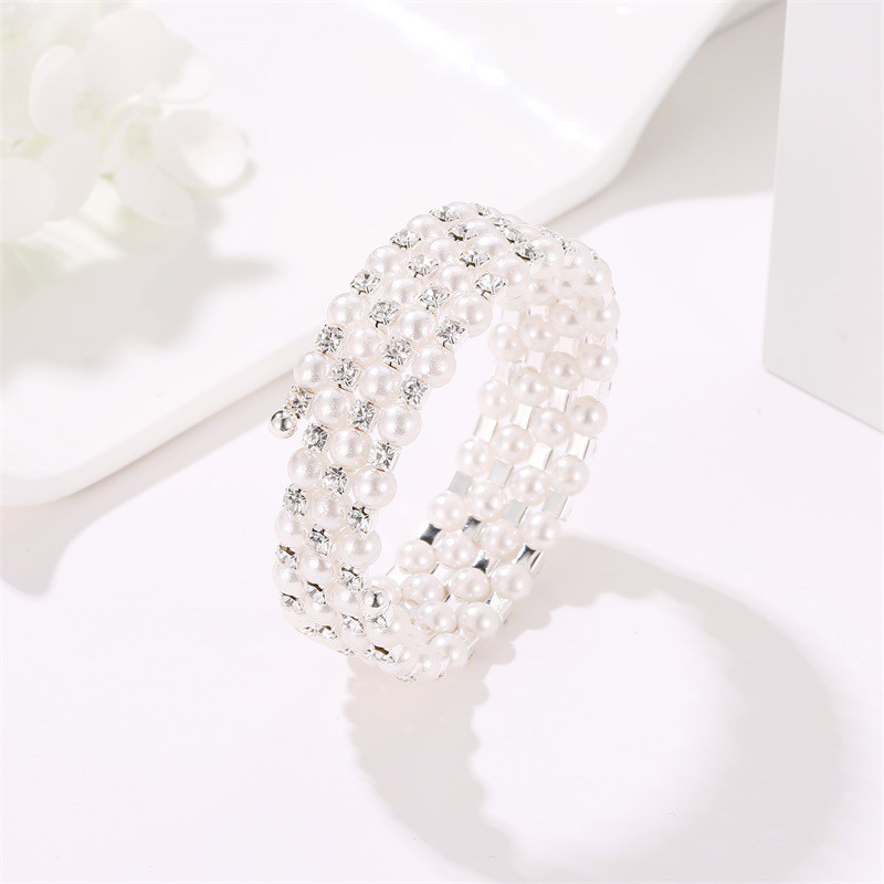 Full Diamond Four Layer Pearl Spiral Bracelet