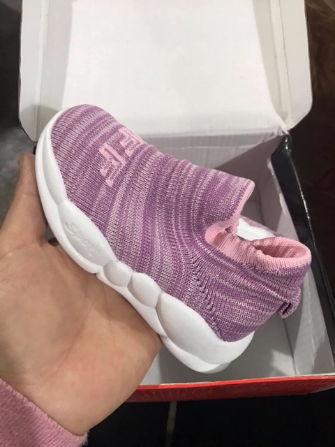 Giày bata baby