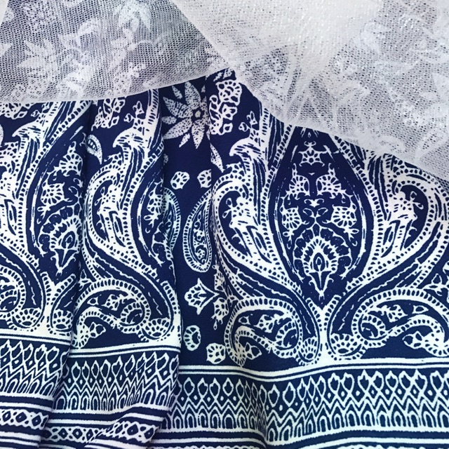 Đầm hoa TRISSI voan phồng cho bé