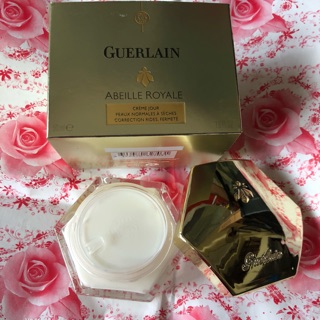 Kem dưỡng ngày Abeille Royale Day Cream