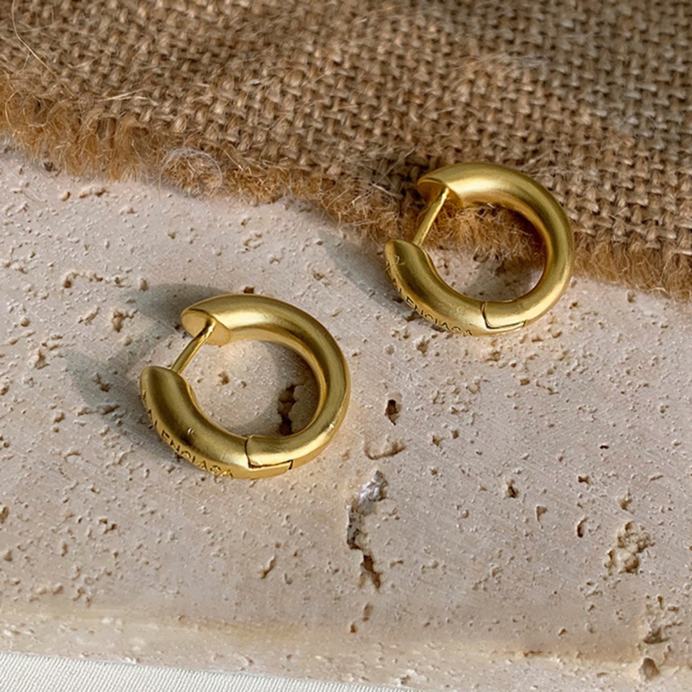 Khuyên Tai Tròn Bằng Kim Loại Màu Vàng / Bạc Sang Trọng Cho Nữ