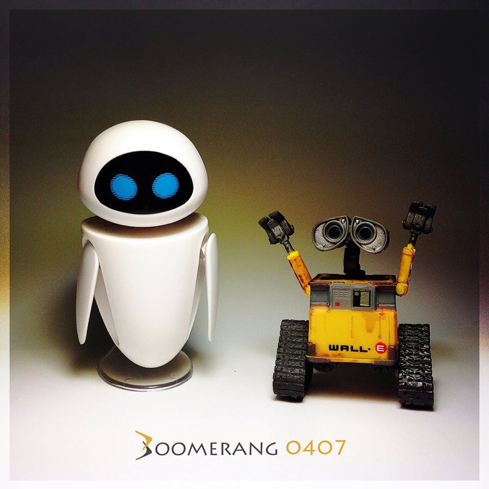 Mô hình Wall-E và Eve mô phỏng Siêu anh hùng - Nhân vật trưng bày, quà tặng