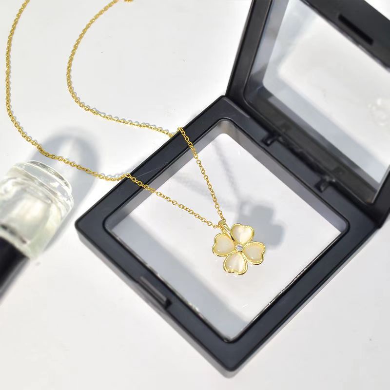 Vòng cổ BELLA-BEE mặt cỏ bốn lá đính đá zircon và vỏ sò thời trang