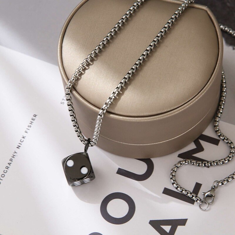 Vòng cổ mặt xúc xắc bằng thép không gỉ màu đen phong cách đường phố thời trang cho nam nữ WC055 #5040