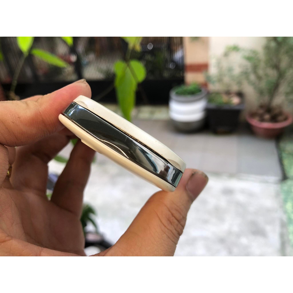 Điện thoại sony ericsson w20 chính hãng màu trắng