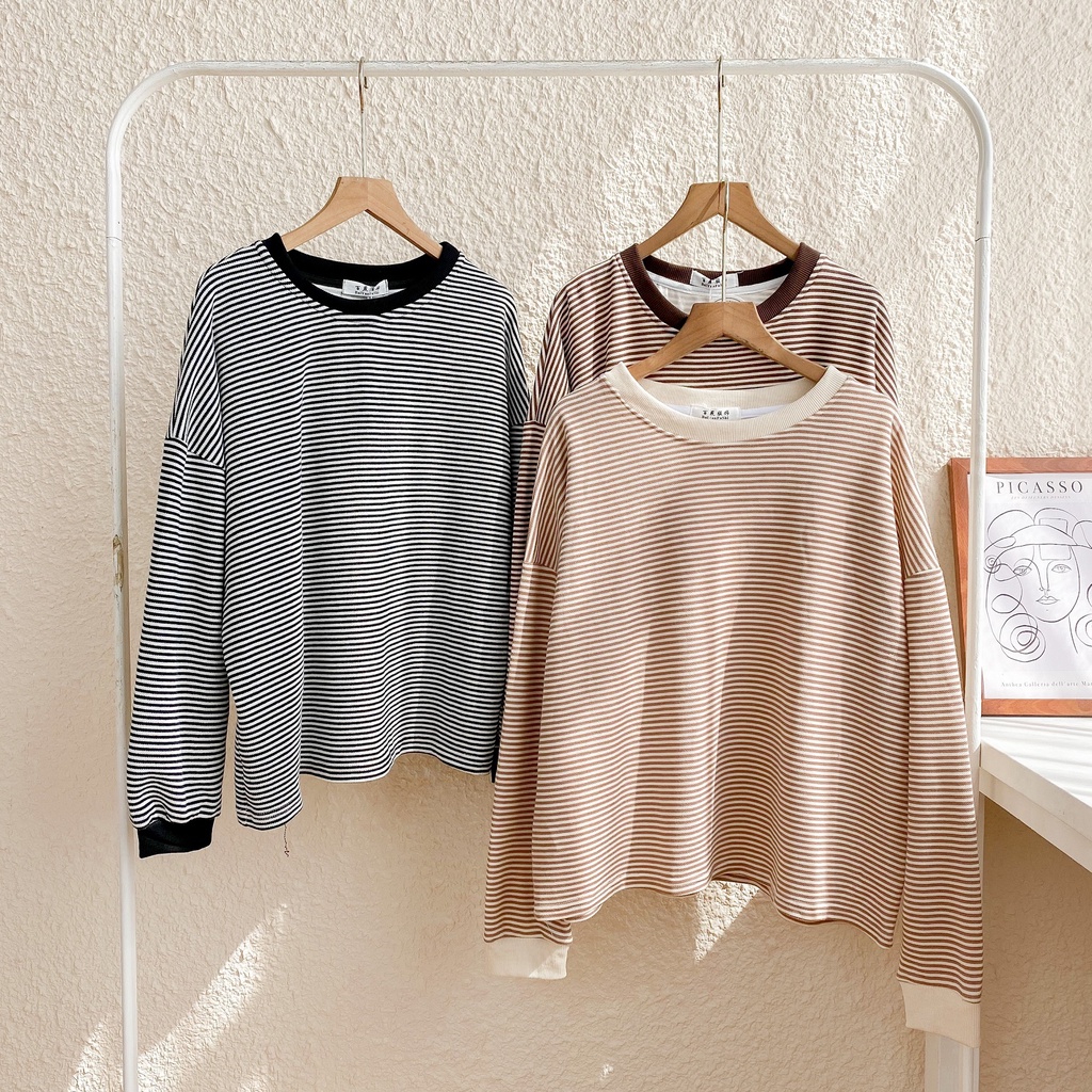 [HÀNG CÓ SẴN] Áo nỉ dài tay nữ May Boutique áo nỉ oversize kẻ ngang ABS21H_110.061 | BigBuy360 - bigbuy360.vn